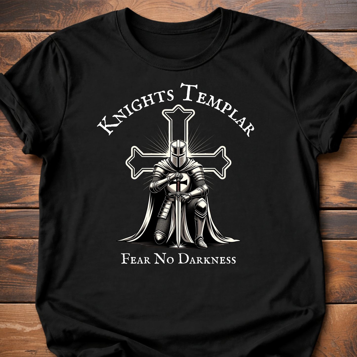 Knights Templar Fear No Darkness Graphic T-Shirt