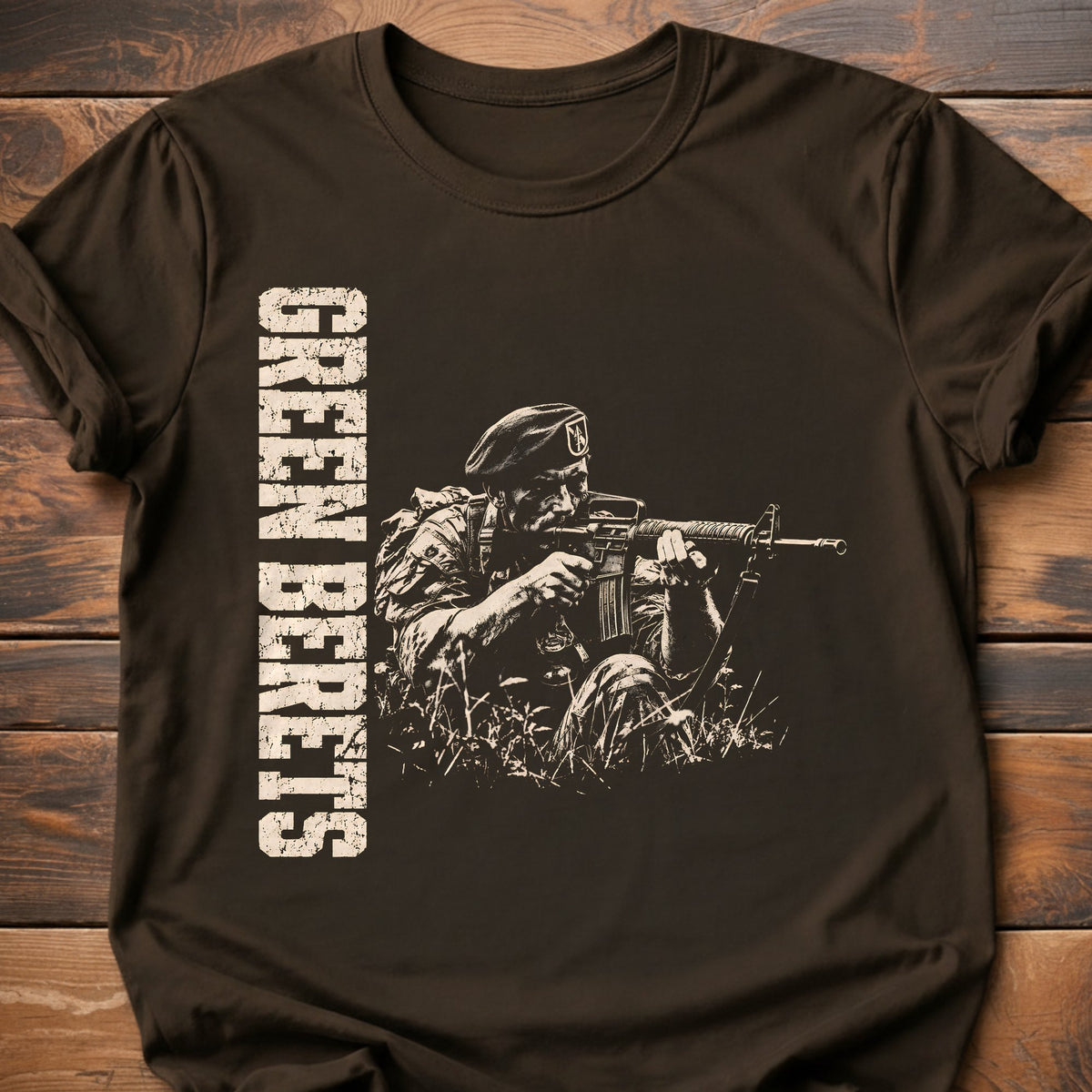 Green Berets graphic t-shirt - Dark Chocolate